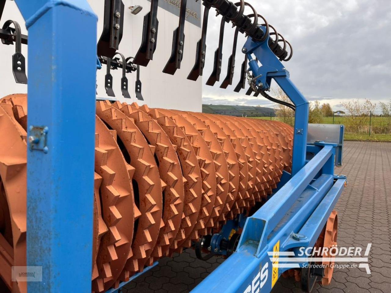 Sonstige Bodenbearbeitungsgeräte des Typs Tigges CAMBRIDGEWALZE CERAFLEX |VORFÜHRMASCHINE, Gebrauchtmaschine in Leizen (Bild 7)